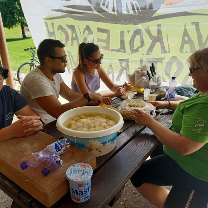 Príprava surovín do guláša
